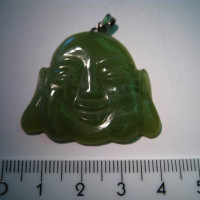 Anhänger, Buddha aus China-Jade (Serpentin) Vergrößern