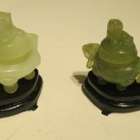 Teekannen, China-Jade (Serpentin) Vergrößern